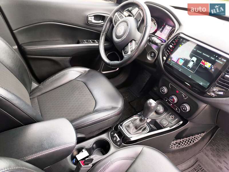 Внедорожник / Кроссовер Jeep Compass 2018 в Золочеве