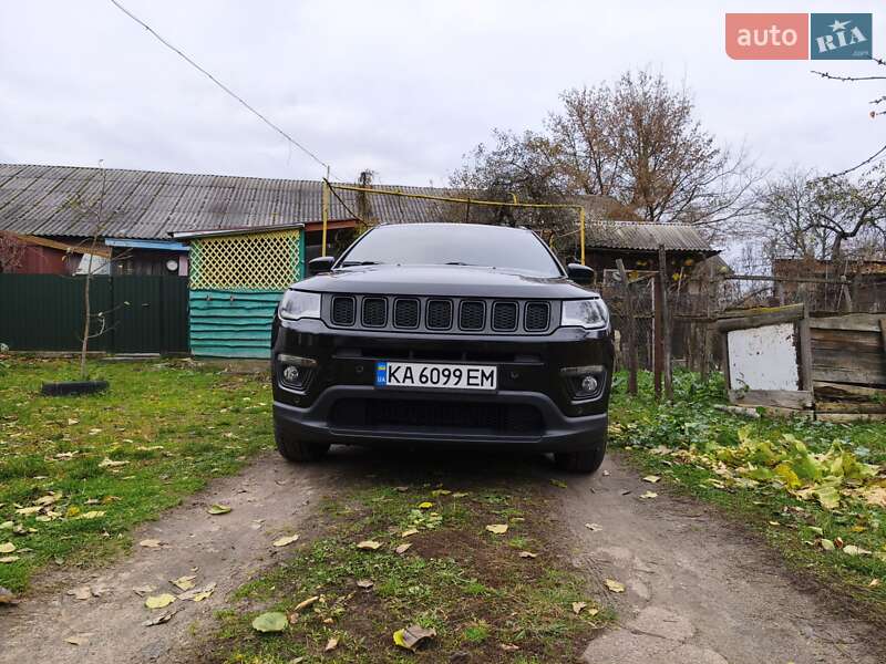 Внедорожник / Кроссовер Jeep Compass 2018 в Чернигове
