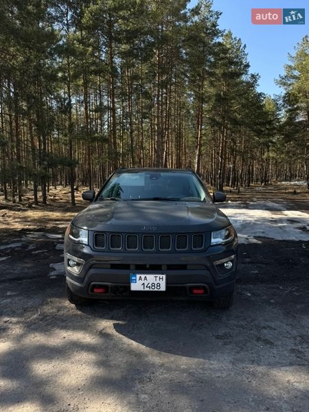Внедорожник / Кроссовер Jeep Compass 2018 в Киеве фото 13 Внедорожник / Кроссовер Jeep Compass 2018 в Киеве