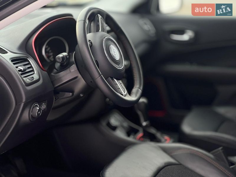 Внедорожник / Кроссовер Jeep Compass 2018 в Сумах