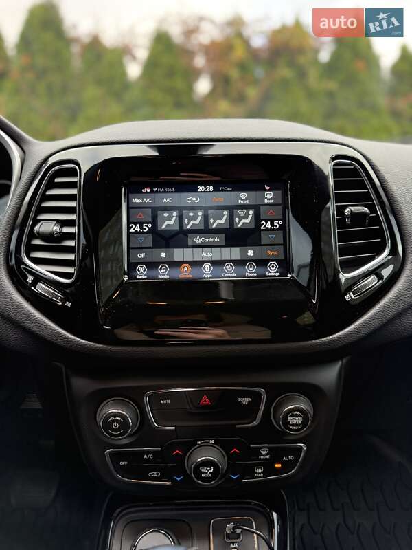 Позашляховик / Кросовер Jeep Compass 2019 в Києві фото 21 Позашляховик / Кросовер Jeep Compass 2019 в Києві