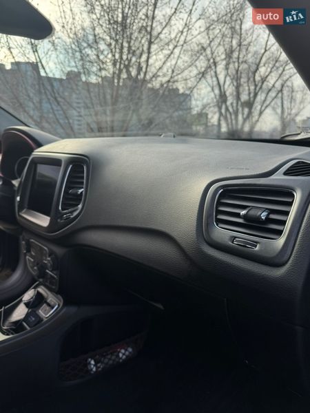 Внедорожник / Кроссовер Jeep Compass 2018 в Киеве фото 19 Внедорожник / Кроссовер Jeep Compass 2018 в Киеве