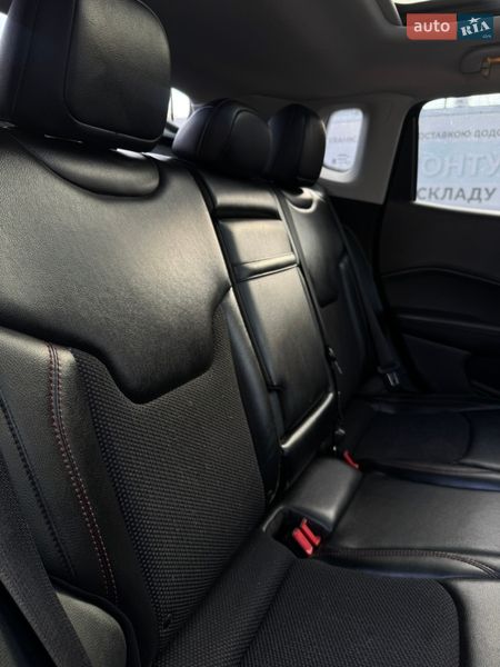 Внедорожник / Кроссовер Jeep Compass 2018 в Киеве фото 20 Внедорожник / Кроссовер Jeep Compass 2018 в Киеве