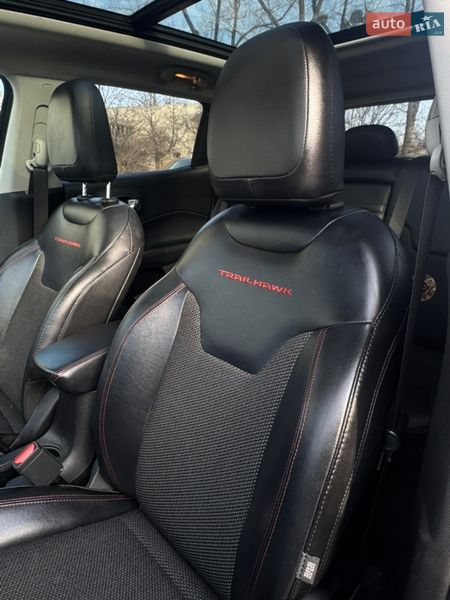 Внедорожник / Кроссовер Jeep Compass 2018 в Киеве фото 24 Внедорожник / Кроссовер Jeep Compass 2018 в Киеве