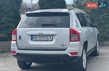 Jeep Compass  2011