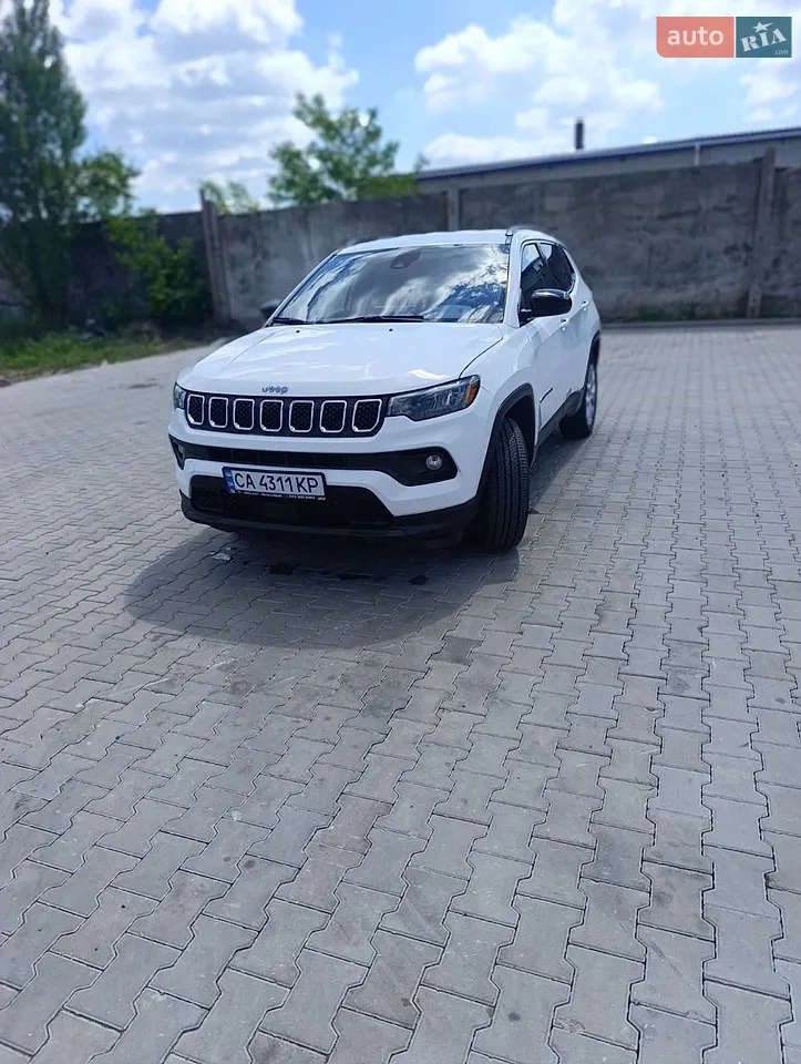 2023 Jeep Compass - фото 1