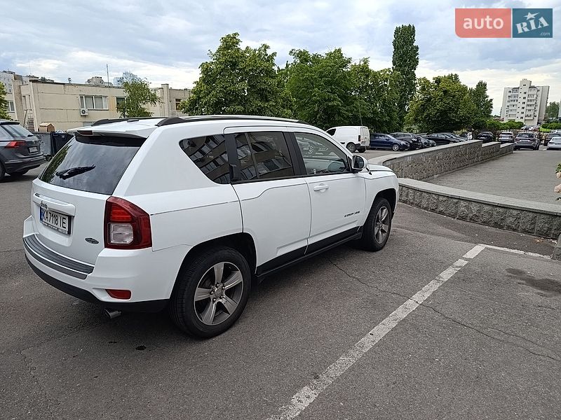 Внедорожник / Кроссовер Jeep Compass 2015 в Черкассах фото 5 Внедорожник / Кроссовер Jeep Compass 2015 в Черкассах