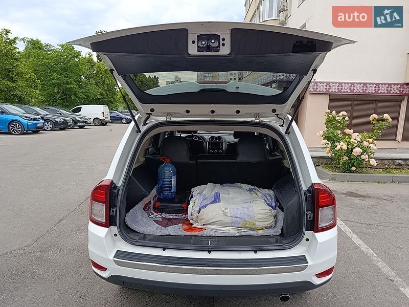 Внедорожник / Кроссовер Jeep Compass 2015 в Черкассах фото 16 Внедорожник / Кроссовер Jeep Compass 2015 в Черкассах
