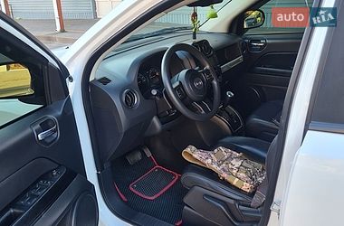 Внедорожник / Кроссовер Jeep Compass 2015 в Конотопе