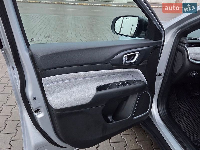 Внедорожник / Кроссовер Jeep Compass 2024 в Киеве фото 5 Внедорожник / Кроссовер Jeep Compass 2024 в Киеве