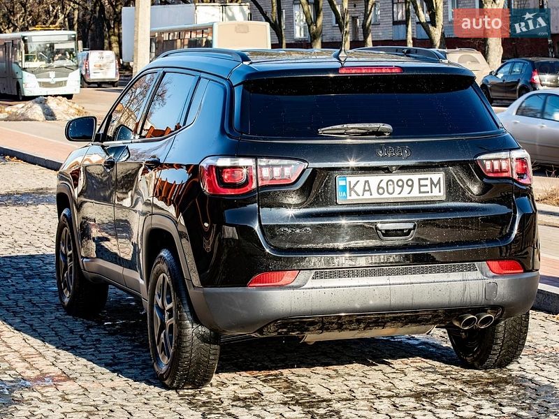 Внедорожник / Кроссовер Jeep Compass 2018 в Чернигове