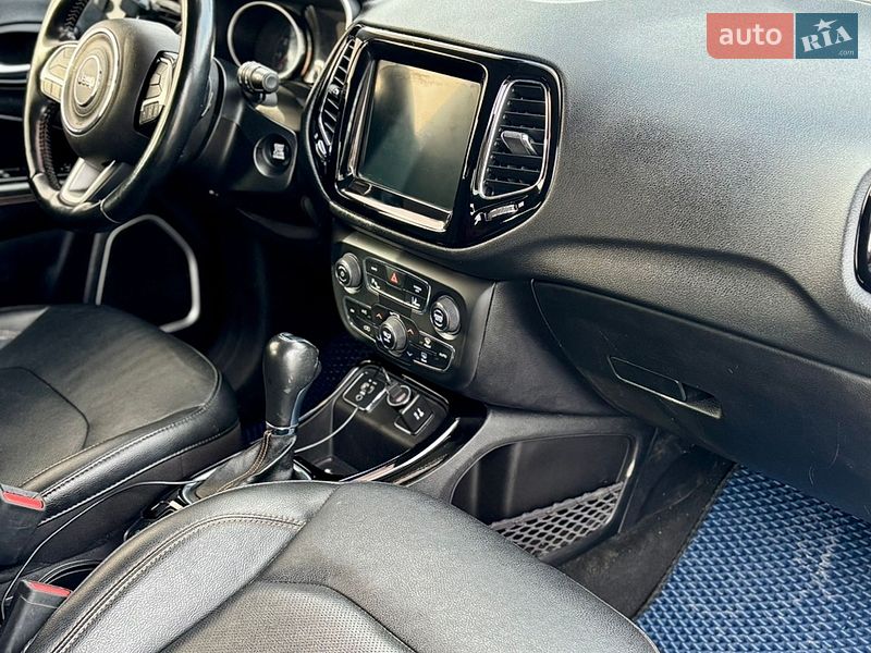 Позашляховик / Кросовер Jeep Compass 2020 в Чернівцях