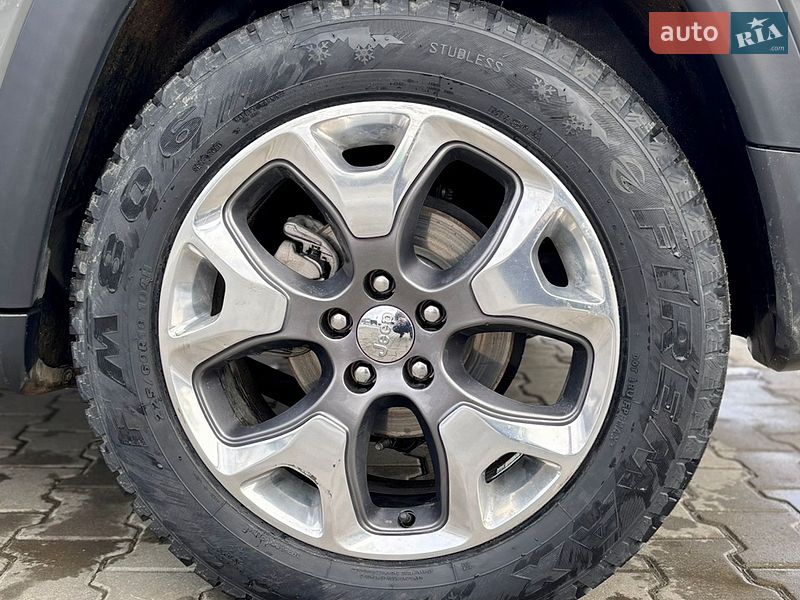 Позашляховик / Кросовер Jeep Compass 2020 в Чернівцях