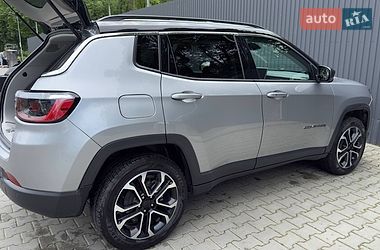 Позашляховик / Кросовер Jeep Compass 2021 в Стебнику