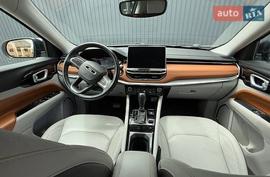 Позашляховик / Кросовер Jeep Compass 2021 в Стебнику