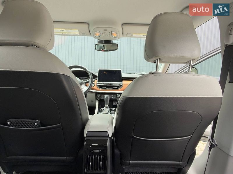 Позашляховик / Кросовер Jeep Compass 2021 в Стебнику