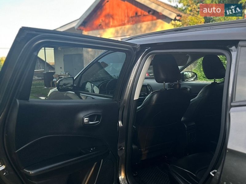 Внедорожник / Кроссовер Jeep Compass 2018 в Тернополе