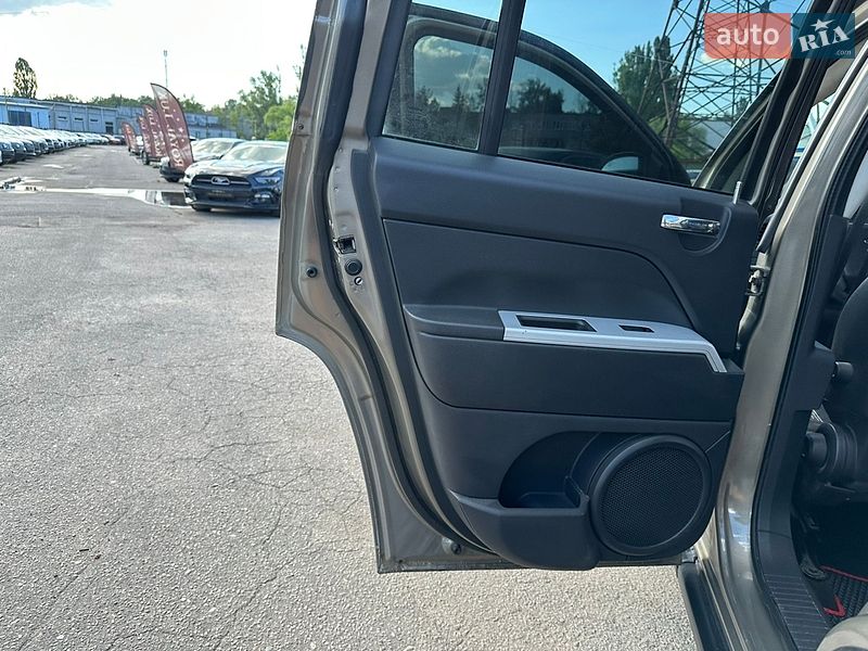 Внедорожник / Кроссовер Jeep Compass 2008 в Харькове
