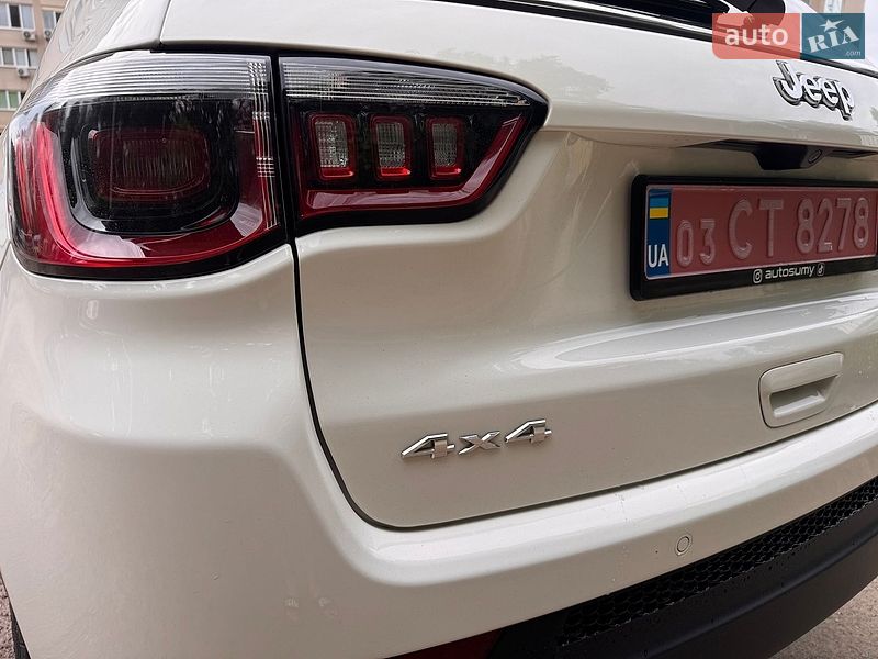 Позашляховик / Кросовер Jeep Compass 2017 в Києві