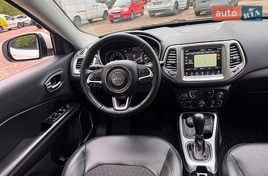 Позашляховик / Кросовер Jeep Compass 2017 в Києві