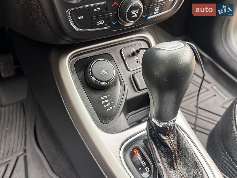 Позашляховик / Кросовер Jeep Compass 2017 в Києві