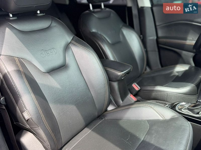 Внедорожник / Кроссовер Jeep Compass 2017 в Ивано-Франковске