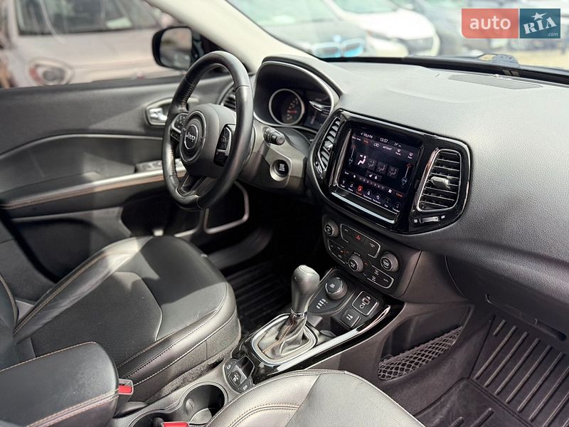 Внедорожник / Кроссовер Jeep Compass 2017 в Ивано-Франковске