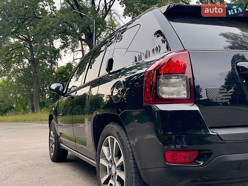 Внедорожник / Кроссовер Jeep Compass 2013 в Киеве