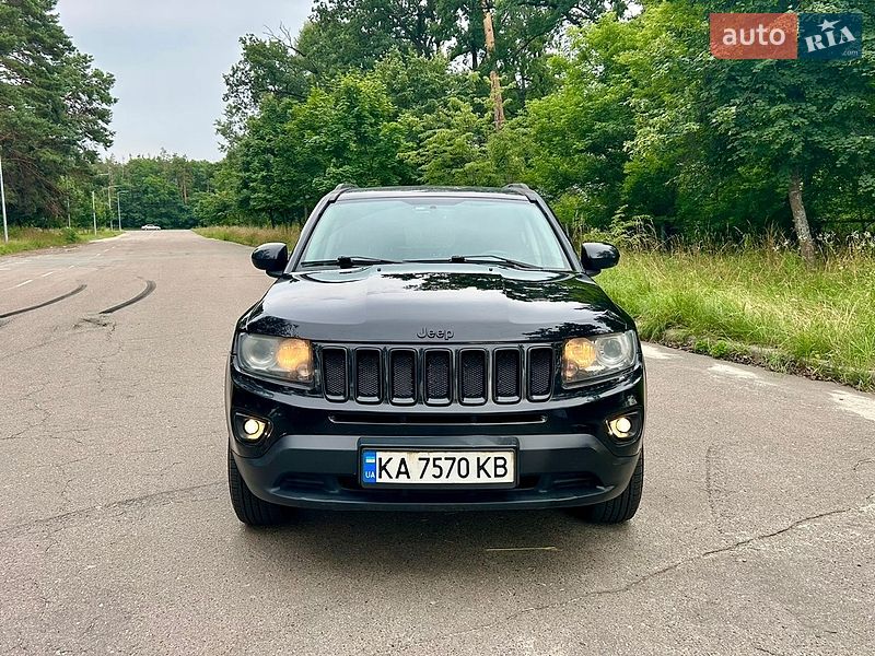 Внедорожник / Кроссовер Jeep Compass 2013 в Киеве