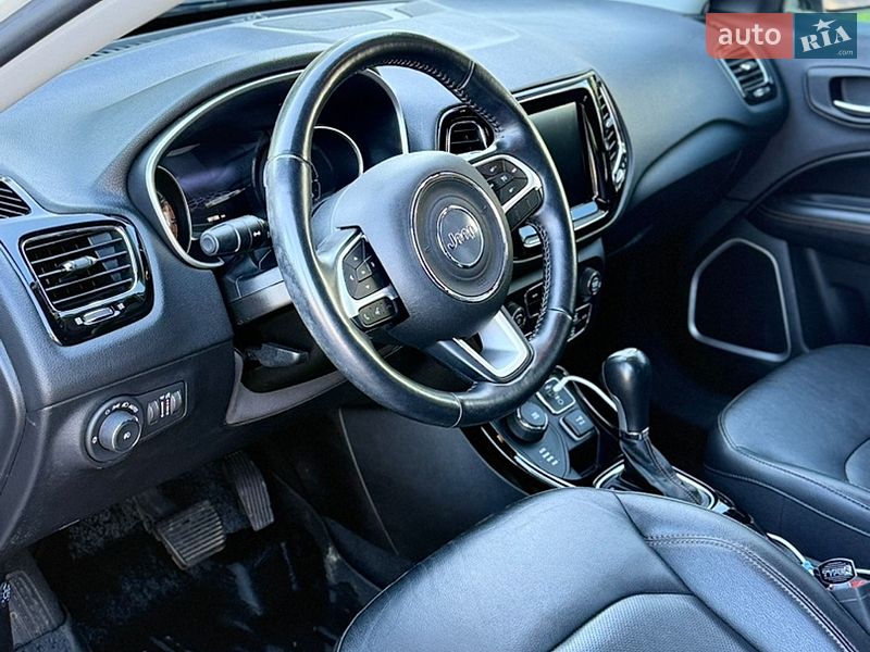 Внедорожник / Кроссовер Jeep Compass 2018 в Ромнах