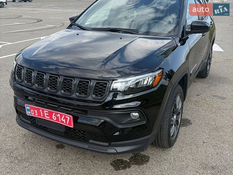 Внедорожник / Кроссовер Jeep Compass 2024 в Киеве