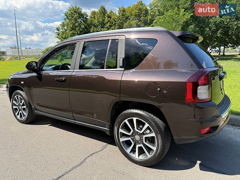 Внедорожник / Кроссовер Jeep Compass 2013 в Киеве