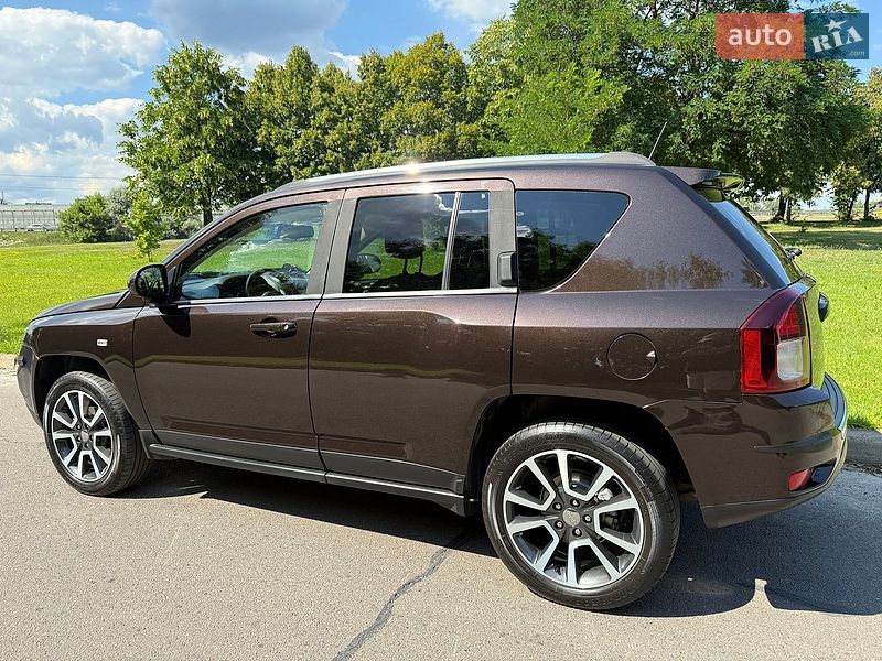 Внедорожник / Кроссовер Jeep Compass 2013 в Киеве