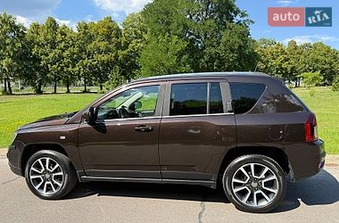 Внедорожник / Кроссовер Jeep Compass 2013 в Киеве