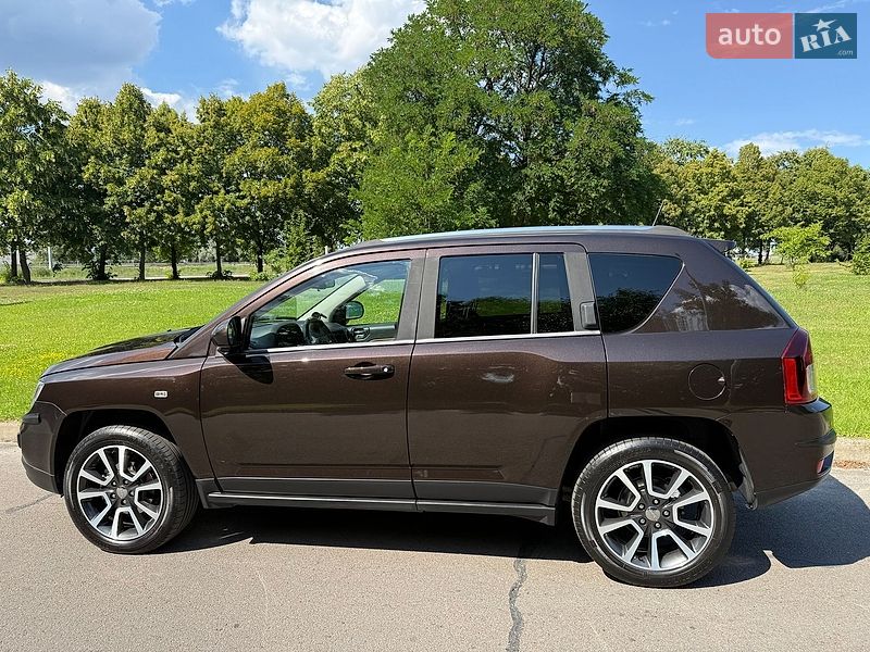 Внедорожник / Кроссовер Jeep Compass 2013 в Киеве
