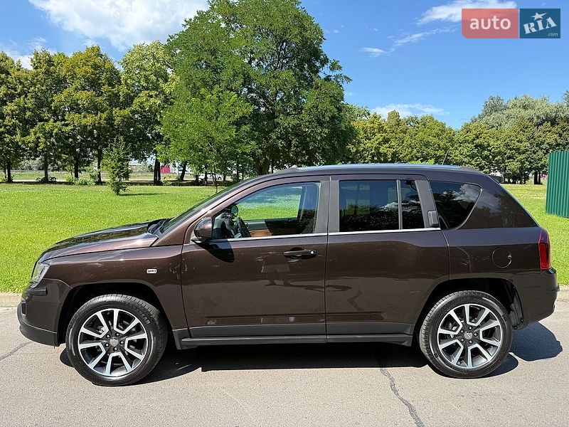 Внедорожник / Кроссовер Jeep Compass 2013 в Киеве