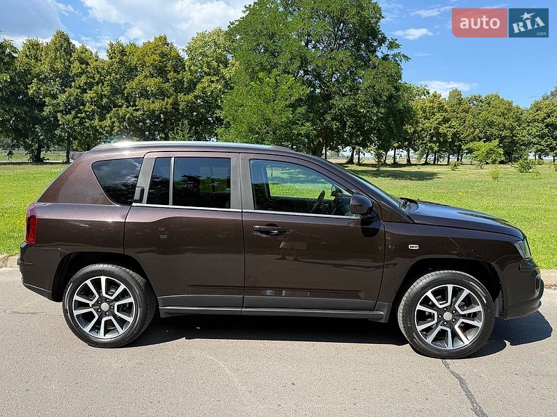 Внедорожник / Кроссовер Jeep Compass 2013 в Киеве