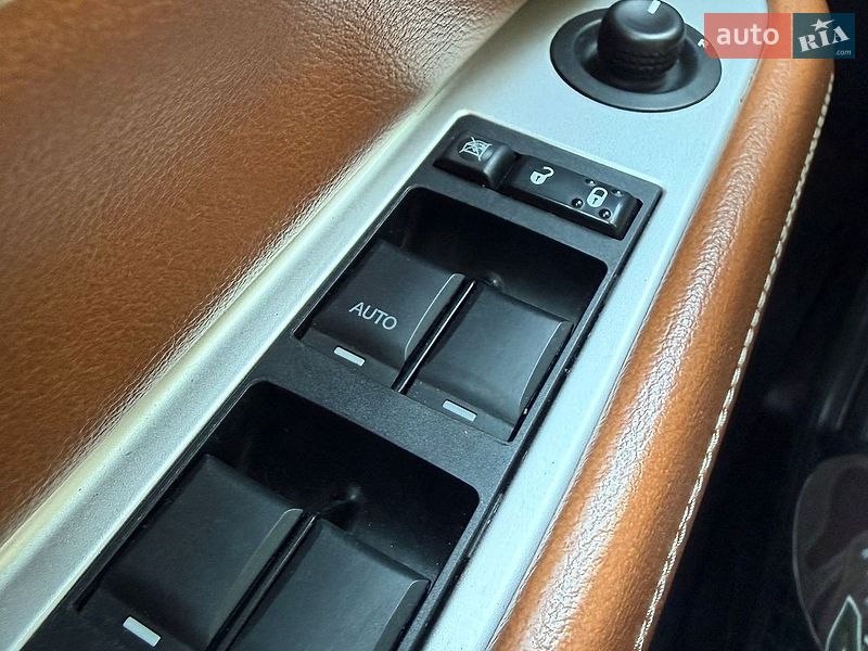 Внедорожник / Кроссовер Jeep Compass 2013 в Киеве