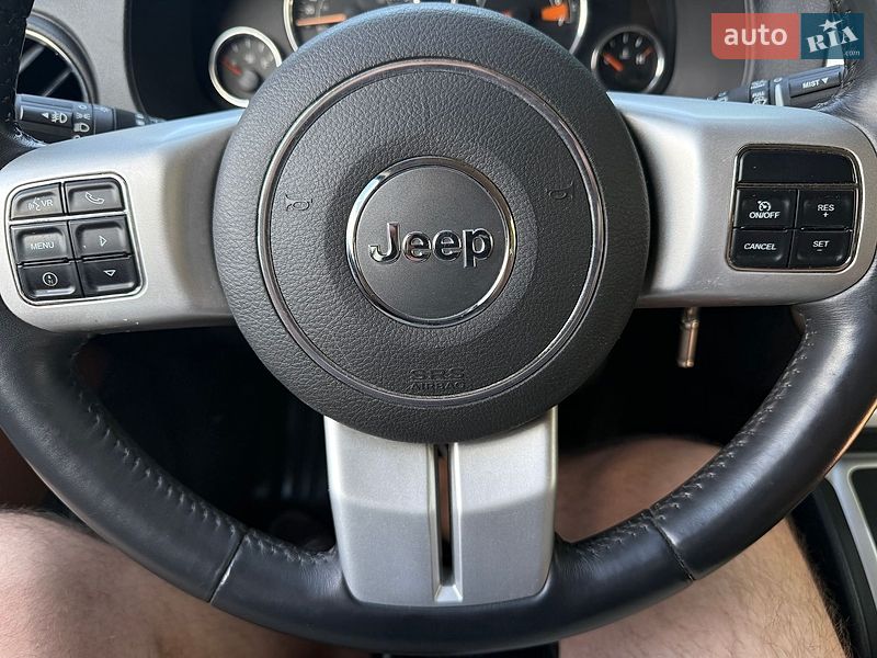 Внедорожник / Кроссовер Jeep Compass 2013 в Киеве