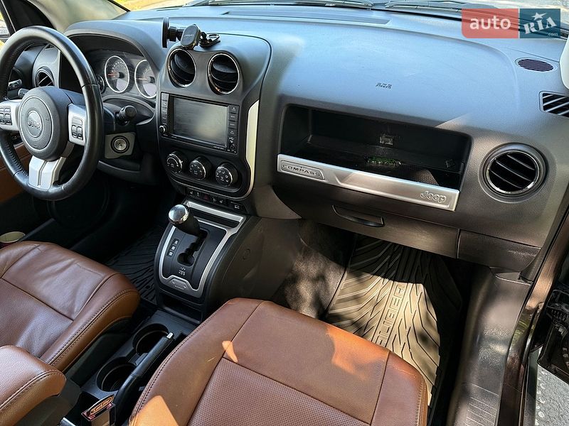 Внедорожник / Кроссовер Jeep Compass 2013 в Киеве