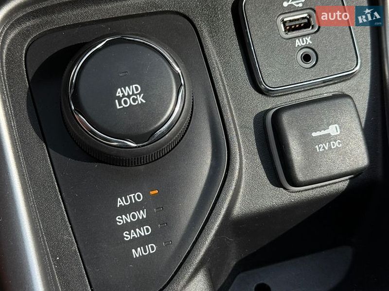 Позашляховик / Кросовер Jeep Compass 2017 в Лубнах фото 70 Позашляховик / Кросовер Jeep Compass 2017 в Лубнах