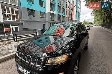Внедорожник / Кроссовер Jeep Compass 2017 в Чернигове
