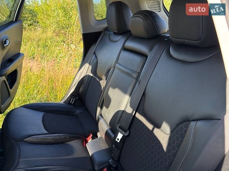 Внедорожник / Кроссовер Jeep Compass 2019 в Львове фото 8 Внедорожник / Кроссовер Jeep Compass 2019 в Львове