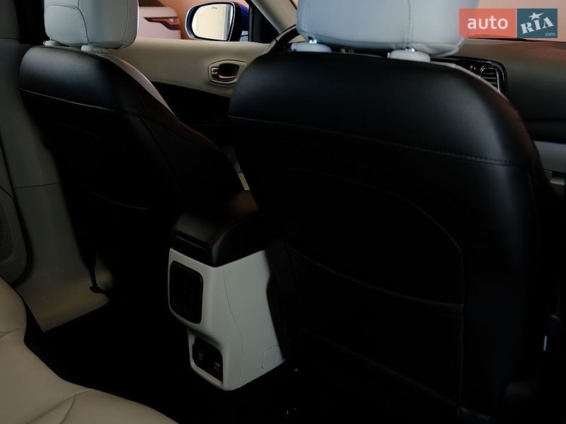 Позашляховик / Кросовер Jeep Compass 2018 в Одесі фото 33 Позашляховик / Кросовер Jeep Compass 2018 в Одесі