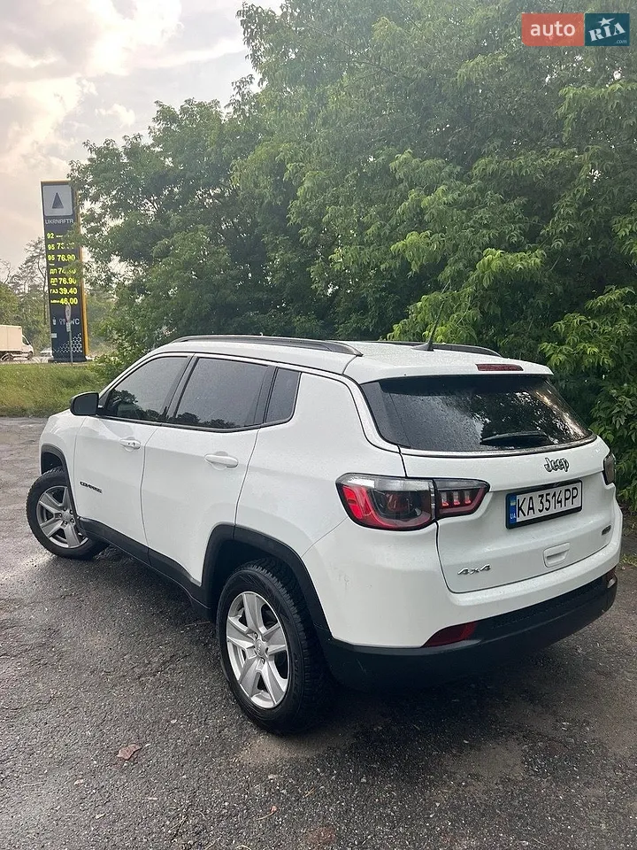 2022 Jeep Compass - мініатюра 2