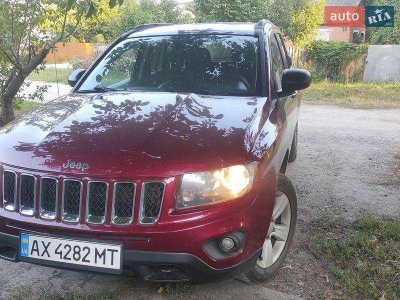 Внедорожник / Кроссовер Jeep Compass 2015 в Покотиловке