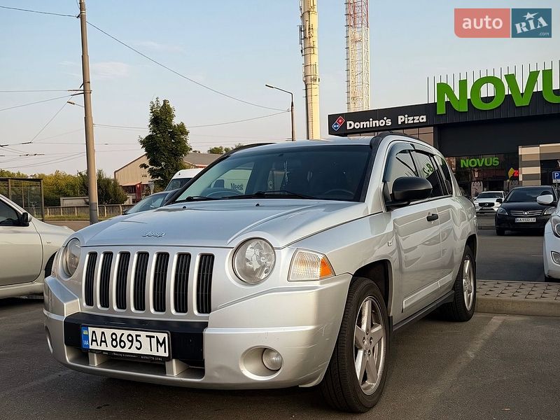 Позашляховик / Кросовер Jeep Compass 2008 в Києві