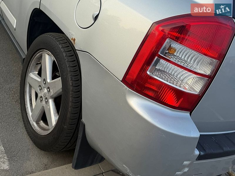 Позашляховик / Кросовер Jeep Compass 2008 в Києві