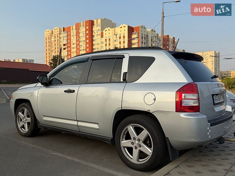 Позашляховик / Кросовер Jeep Compass 2008 в Києві