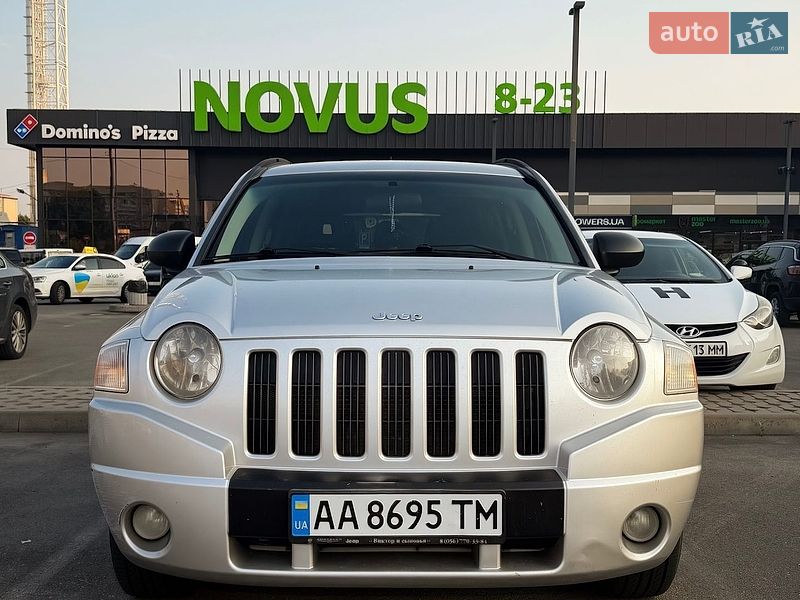 Позашляховик / Кросовер Jeep Compass 2008 в Києві